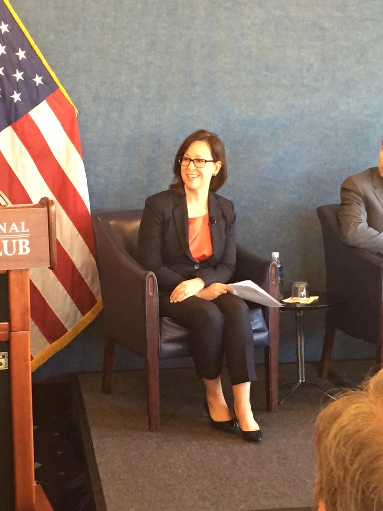 GloblAutomkrs's tweet photo. A big TY to Catherine McCullough of @TechOnTires for moderating our #driverfocus #connectedcar panel @honestlobbyist http://t.co/JklO5qKIpv