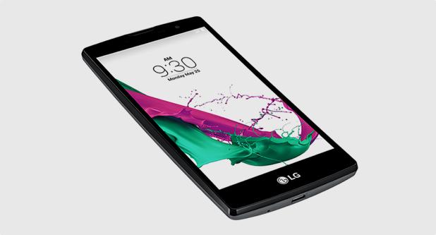 VodafoneUK's tweet photo. "We try and push the envelope as much as possible" @LGUK talks #LGG4c http://t.co/bschzwFEw5 http://t.co/2ckK0NNWtT