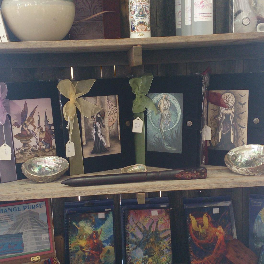 giftsanddecorkc's tweet photo. New dream keeper journals came in yesterday, stop in and check them out.
#metaphysicala #amybrown #nenethomas #kc http://t.co/kKCi5wUcgM