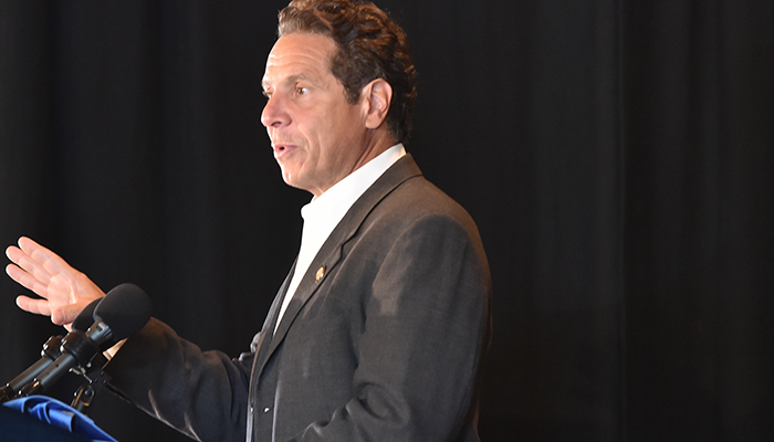 politicony's tweet photo. .@NYGovCuomo: I have executive powers for a reason http://t.co/sExzhtwZfv http://t.co/Xi5Fs2KGDH