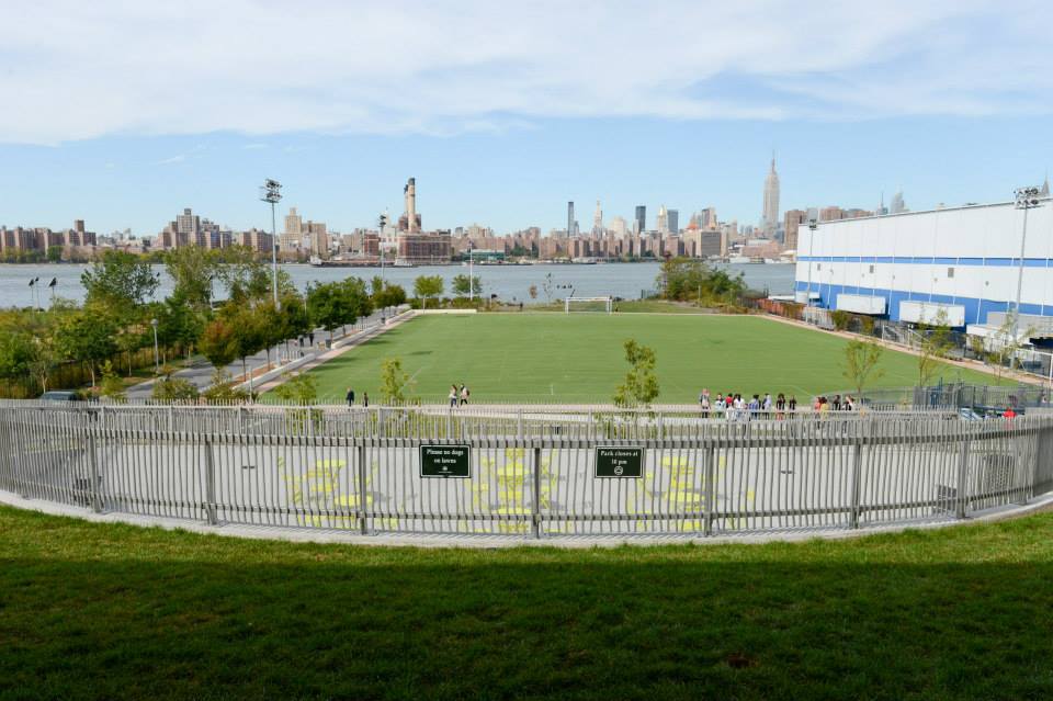 WeaverLandLaw's tweet photo. Beautiful #sustainabledesign park by @kcarchitects http://t.co/Le8dV6ZTYk @bushwickinlet #sustainability #environment http://t.co/hNdNTZX6Pm