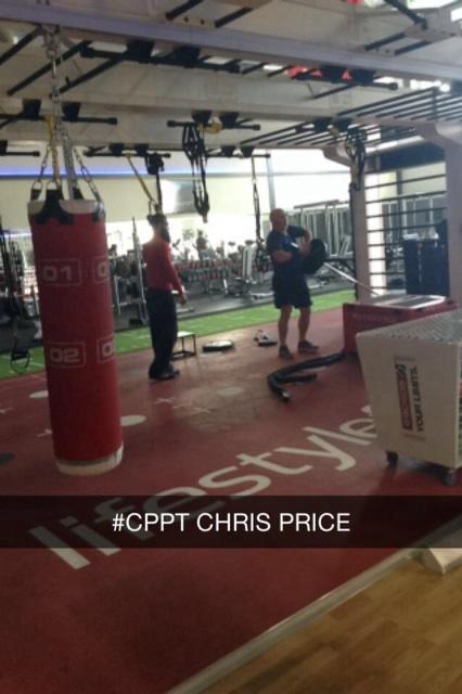 VivelsfTrident's tweet photo. .@WTPc8ftw with client in @lsf_trident extensive functional zone 

#VIVEONSNAPCHAT - VIVEJUICEBAR
 @mkourum @vardonpt http://t.co/jRkBIW6URQ
