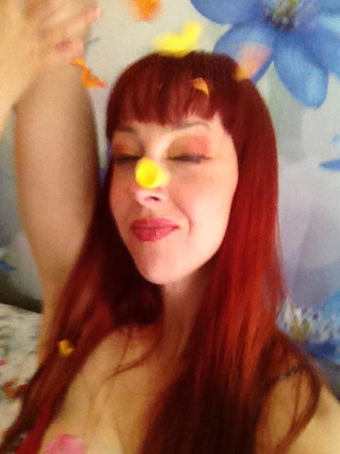 Floating flowers http://t.co/G32hirhTmE