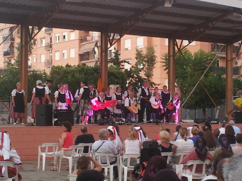 #Albal amb la interculturalitat al festival de folclore <a href="/AjuntamentAlbal/">Ajuntament d'Albal</a> <a href="/somosalbal/">SOM Albal #OXI</a>