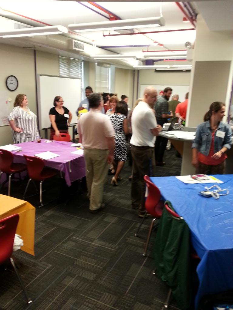 lseaves's tweet photo. Lightning Tradeshow... when you need to present 14 projects at once. #ncns15 http://t.co/XO1CvmDZnS
