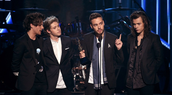 maximumpop's tweet photo. O.M.G. @onedirection performed #Fireproof for the first time. No big deal... (It is.) http://t.co/Tf01DRf6vy http://t.co/BbRrMv1Hwm