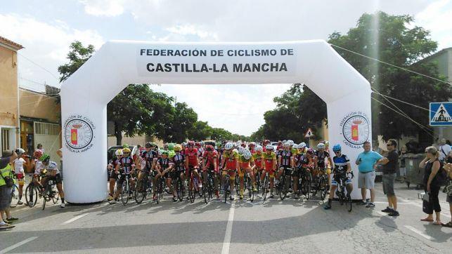 El cadete Miguel Lloret se impone en el VII Memorial Vicente Mares Gasent clm24.es/articulo/depor… vía <a href="/24clm/">clm24.es</a>