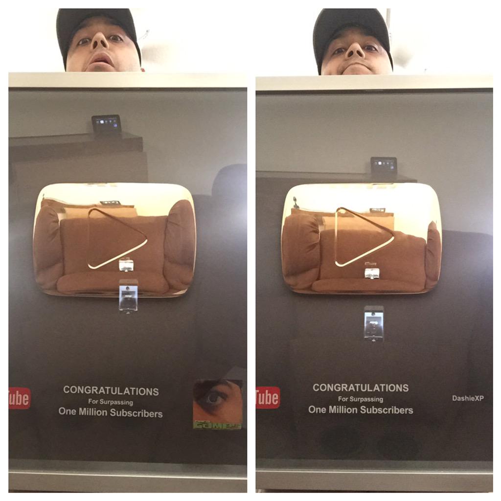 DashieXP's tweet image. This is so dope! All because of you guys subscribing and sticking around with my crazy ass! Thank you!