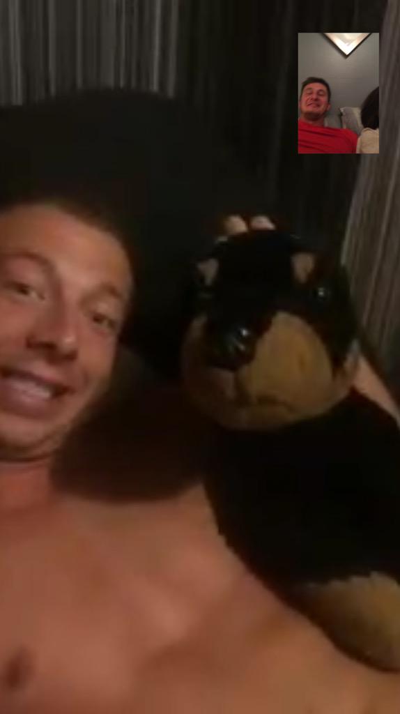 lhalse1's tweet photo. Me and ralf love a FaceTime with @JuryDan and @loren_nerol 😂😂 http://t.co/c1eeuvNdn9