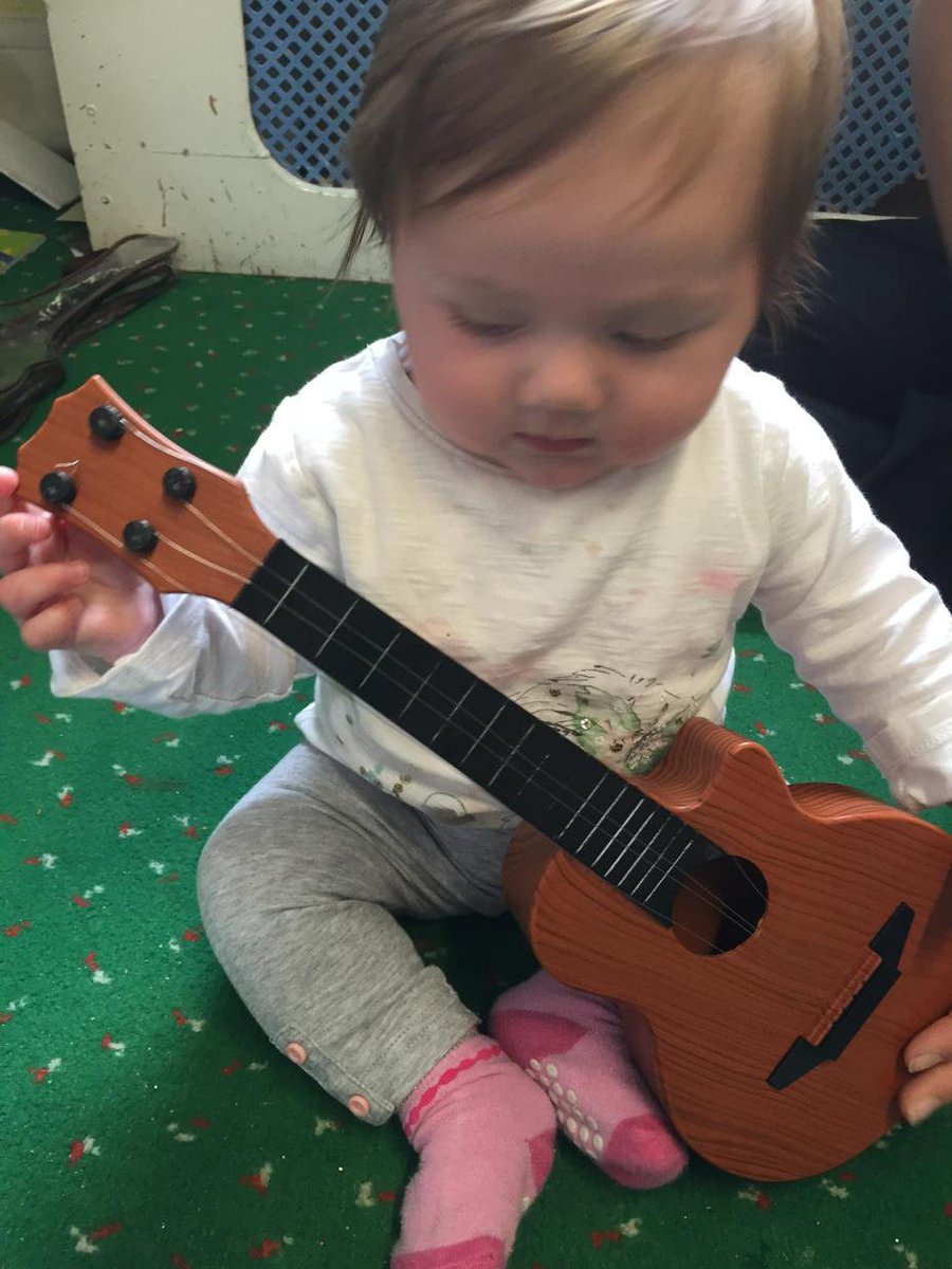 I think daddy is someone's hero <a href="/JonnyBrennan87/">Jonny Brennan</a> #justlikedaddy