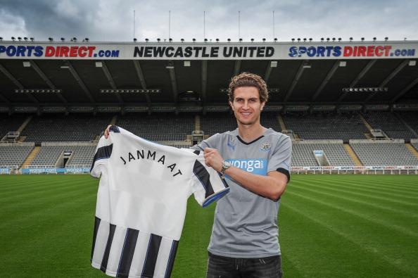 Happy 26th birthday to Daryl Janmaat. 