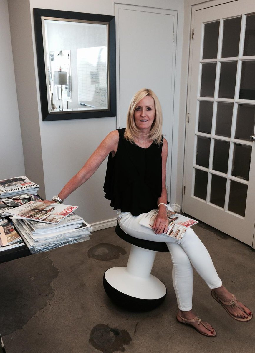 exploreTIDC's tweet photo. Our #directorofmarketing @ICpresents is #looooving the #ballostool @humanscale #stylishergonomic #funofficefurniture http://t.co/gowvYUZKBt