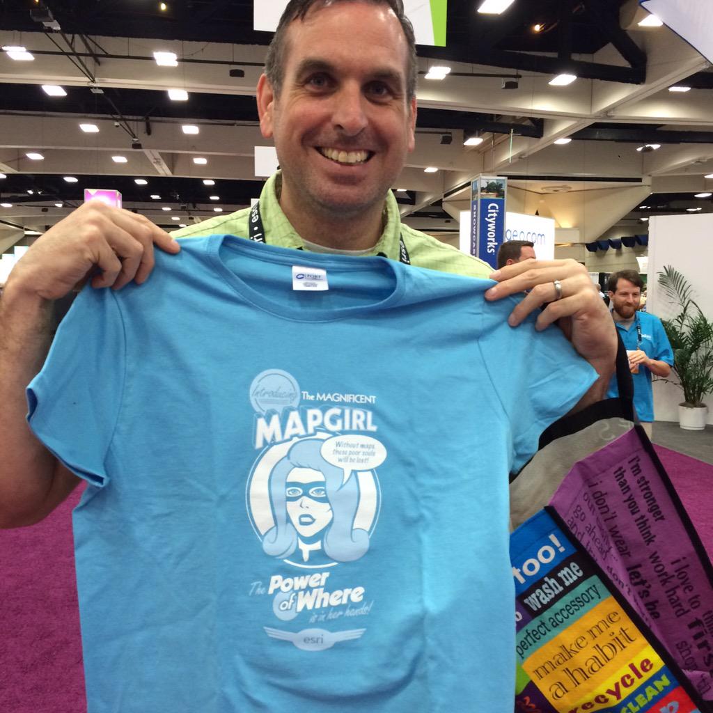 womeningis's tweet image. Proud dad bringing a #mapgirl shirt home to his daughter! #EsriUC #ucselfie #womeninGIS #womenintech