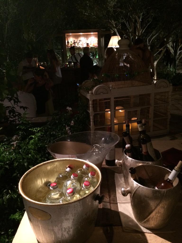 pedrosm89's tweet photo. Increíble cena la de esta noche en @Rest_CanCarlos con @aneich86 #de10 http://t.co/hxA8CRBUcT