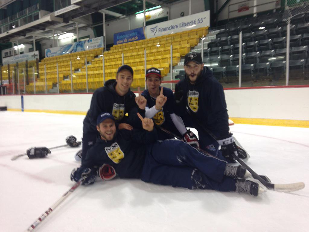 joelduguay's tweet photo. Team Blue win the GS Bowl 2015 ! Staff night is on ! GardienSpecifiqueValdOr http://t.co/ROM9Ejq1PN