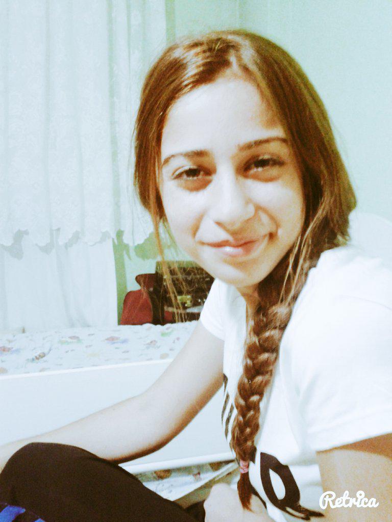 buketimek's tweet photo. Gülmekten hiç vazgeçmedim http://t.co/xtTZSM3HdQ