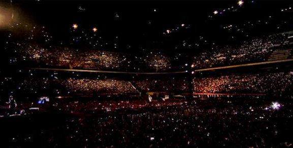 1 dream 
4 albums
5 tours
188 awards
5 years

Harry,Louis,Liam,Niall .. Zayn THANK U FOR ALL

#5YearsOfOneDirection