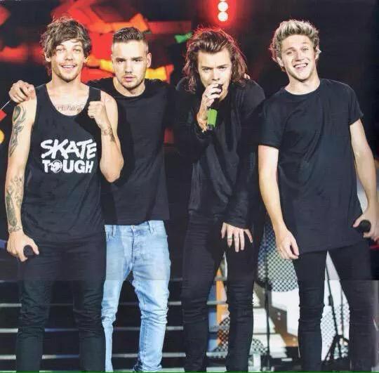 Five years and I haven't got the chance to hug them #5YearsOfOneDirection