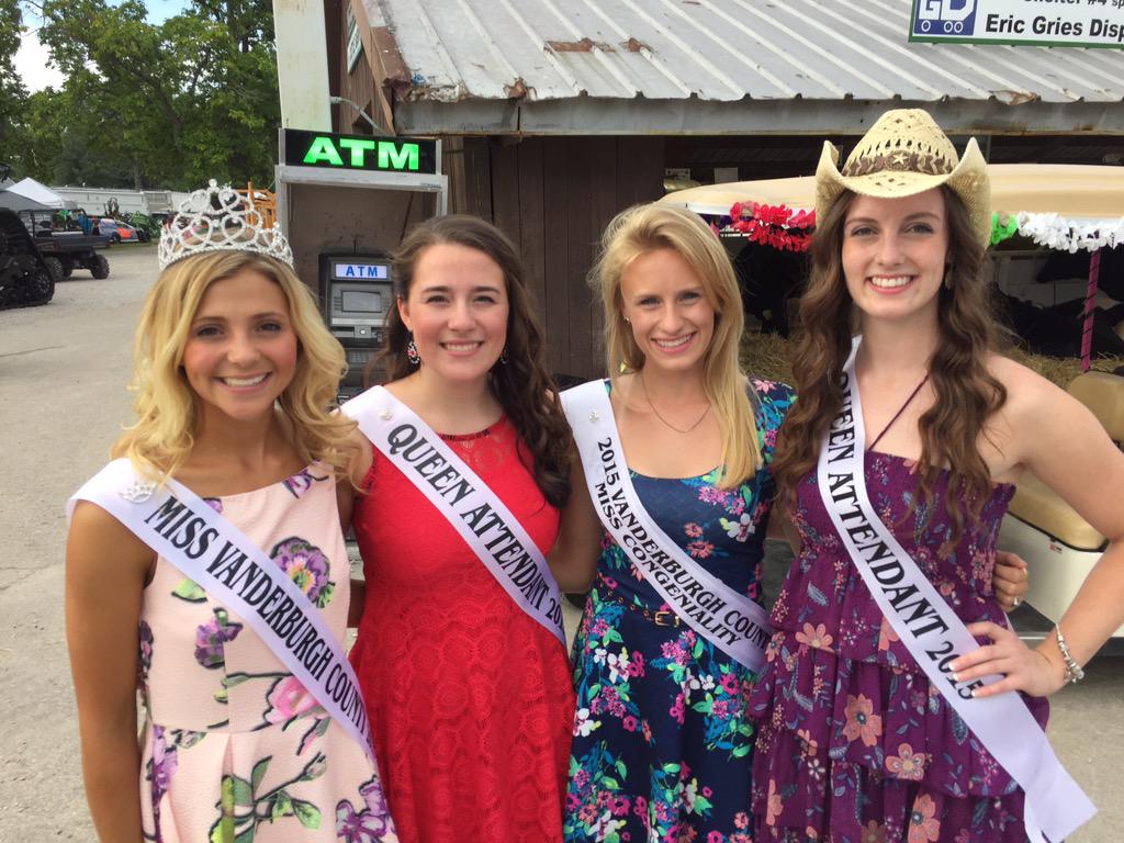 Jeff14News's tweet photo. Meet the Queen and her court on 14News at 6 #NotAsHumid http://t.co/rfNioFbQM7