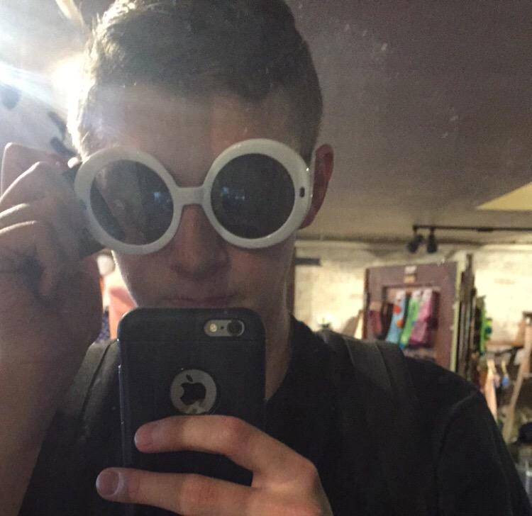 thomasisjer's tweet image. Yo. @tylerrjoseph