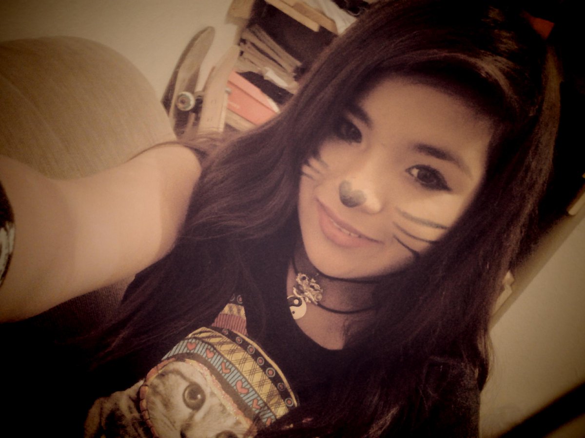 RodDaam's tweet image. Mas vale una sonrisa con tristeza, que la tristeza de no verte sonreír...