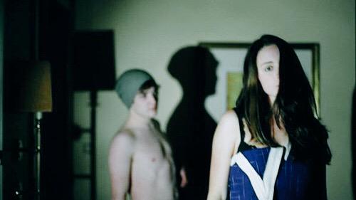 PleaseStayAwake's tweet image. “It's a long way down
The water is turning red—”