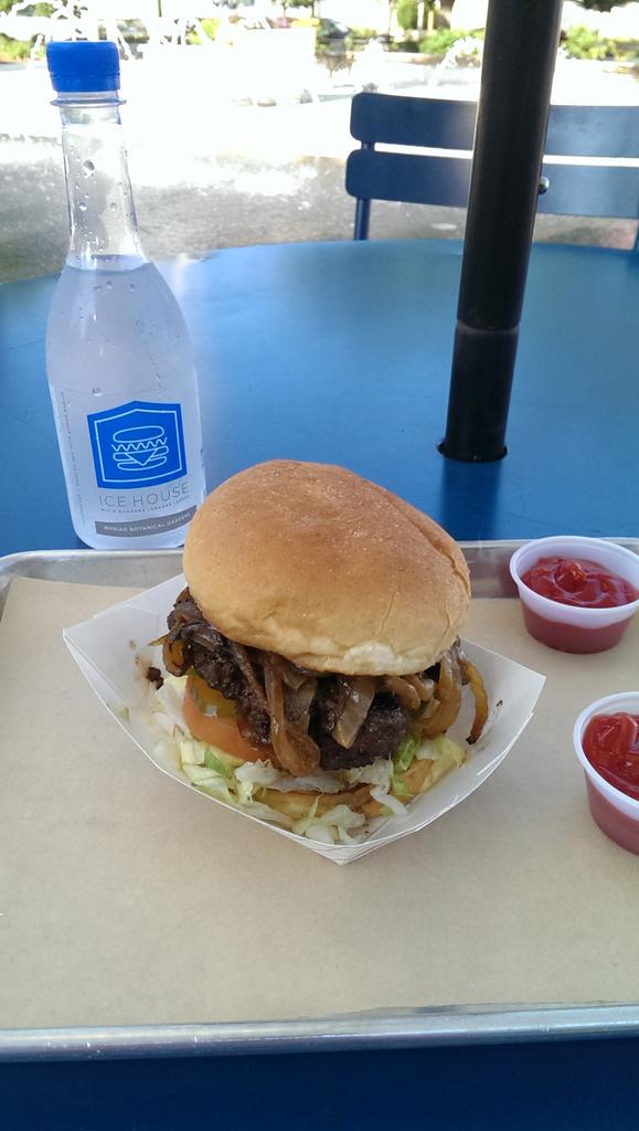 Jon & Kristin tweet media