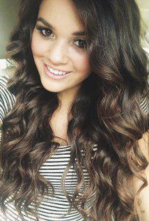 Happy Birthday to Madison Pettis (17) 