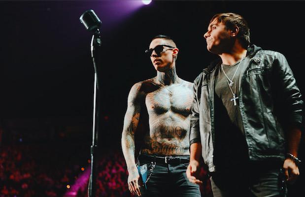 AltPress's tweet photo. .@metrostation call out @AllTimeLow at the APMAs http://t.co/3nRTMc7sSo http://t.co/BmuzJaChE3
