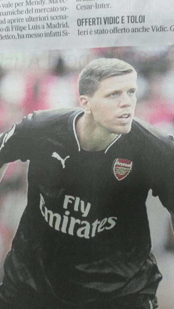 SusannaMarce's tweet photo. #Szczesny come #RichardCunningham
Ora #Sabatini sta cercando #Fonzie http://t.co/6gFKrdwVIh