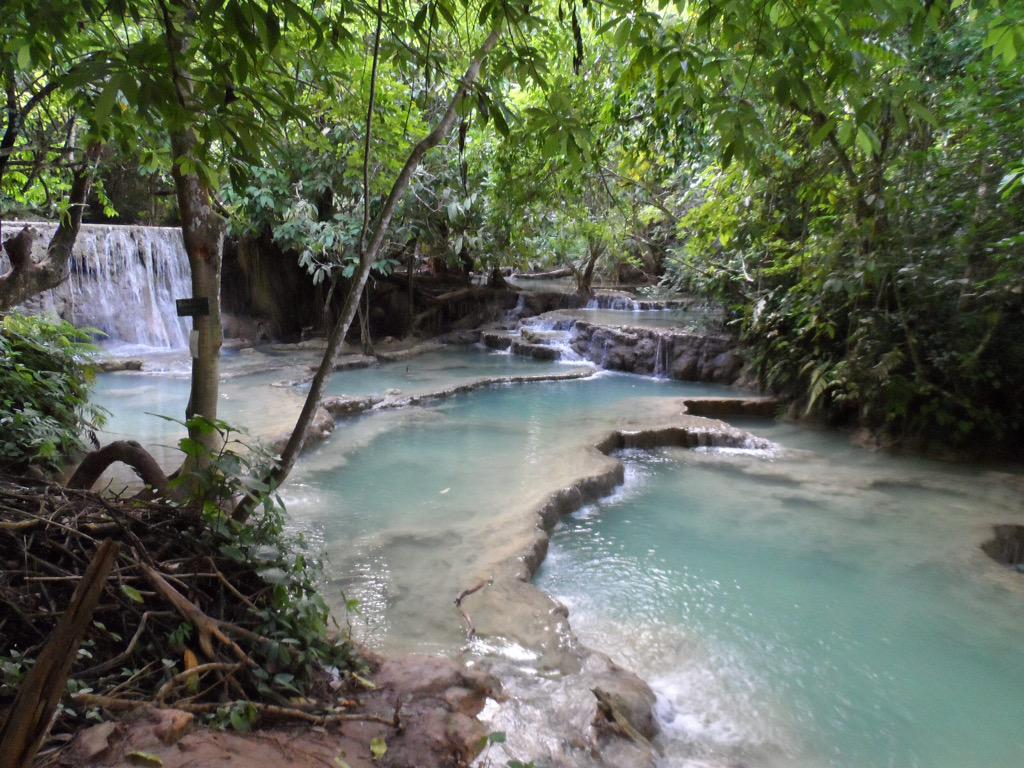 Flash_Packer_'s tweet photo. The beautiful #Kuang Si Falls, Luang Prabang. #Luang Prabang http://t.co/iJIx45YKcb