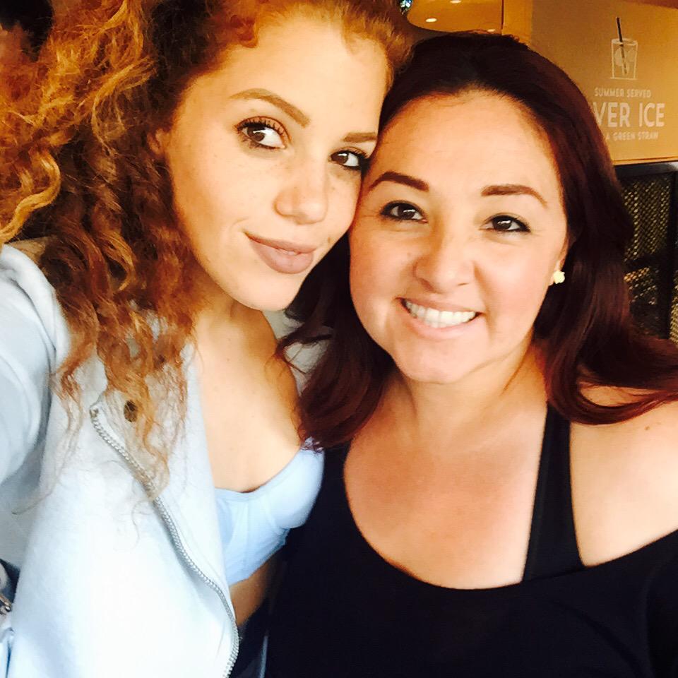 godinez_wifey's tweet photo. Just met the beautiful @MahoganyLOX #SMOSHTheMovie #YouTube #CatEars http://t.co/I6ggCDdzoz