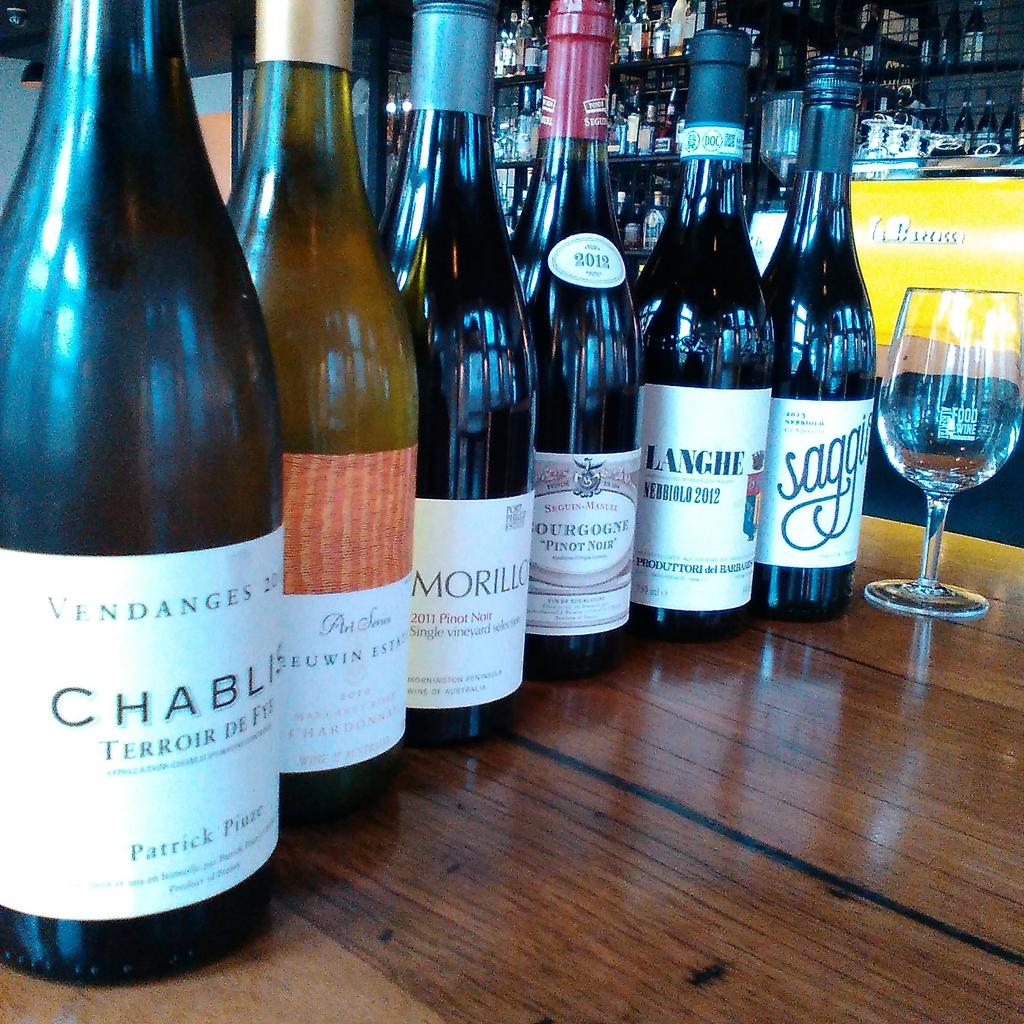 #oldworld or #newworld ? Favourite for old retweet for new. <a href="/Leeuwin_Estate/">LEEUWIN ESTATE</a> @gaultmillauAU <a href="/EpicureATtheage/">Epicure@theage</a> #wine