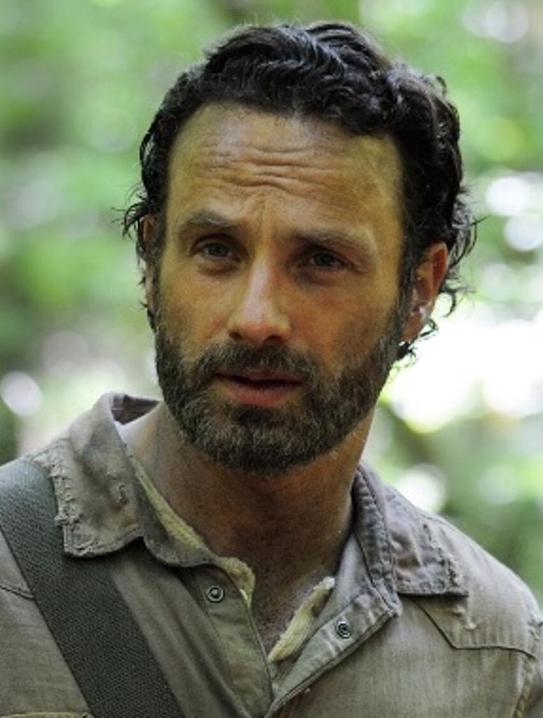EmAledmysPls's tweet photo. @DrunkFredbird he also looks like Rick http://t.co/EvivVnCMHx