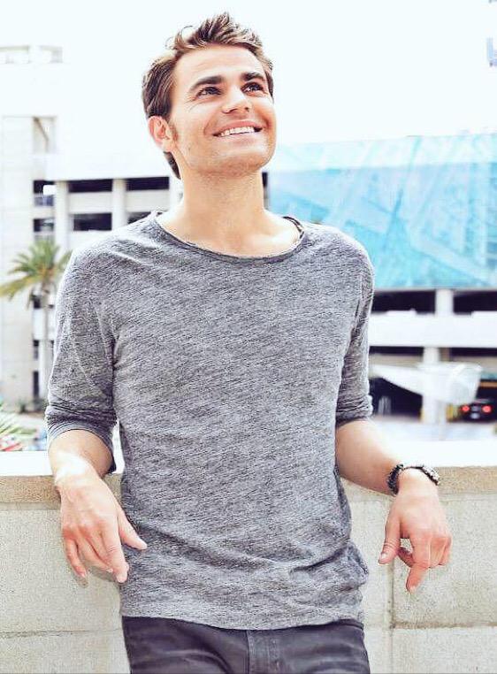 Happy birthday Paul Wesley Brazil loves you 