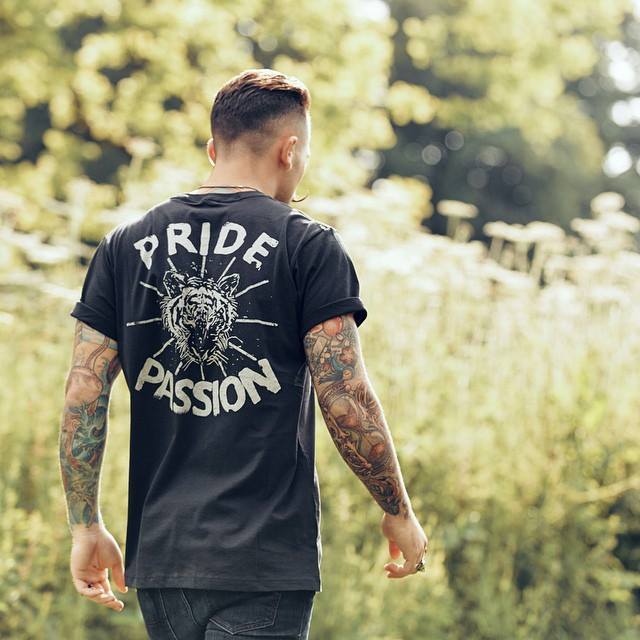 dndexecution's tweet image. all around the must have PRIDE AND PASSION collection #secondbatch. shop online at thednde… ift.tt/1pUOlQp