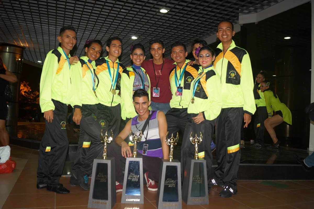 Acad_ProDancing's tweet photo. #AllDance #ProDancing #Campeones http://t.co/PHQk02hoC8