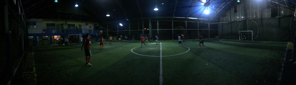 ThugLifeFC's tweet photo. COMIENZA EL JUEGO, VAMOS ROJOS!!!!!! http://t.co/N0rv4iN90V