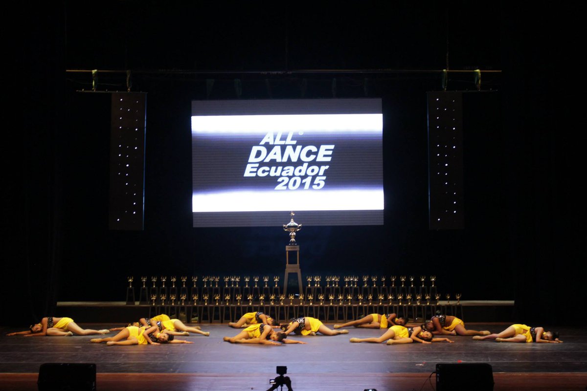 Acad_ProDancing's tweet photo. #ProDancing #AllDance #contemporaneo #competencias http://t.co/0Q1SEAUyJs