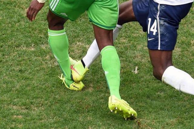 Recordáis la entrada de Matuidi q lesionó a Onazi en el Mundial y q solo fue amarilla? Era el mismo árbitro (Geiger)