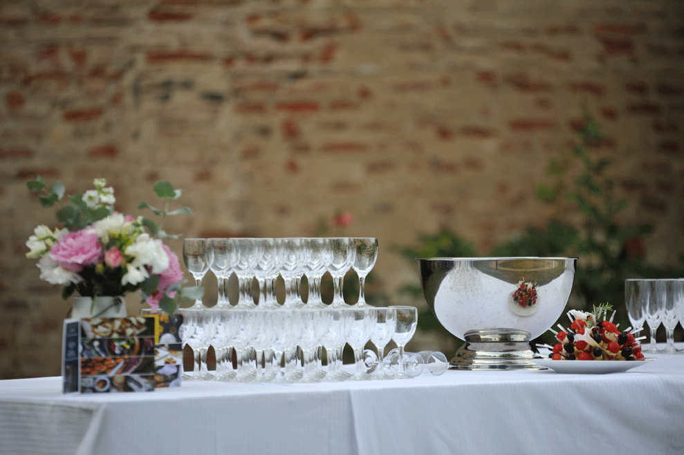 Traiteur_BERNAT's tweet photo. Un #mariage champêtre à l'Orangerie de #SaintGéry (81)

http://t.co/ApB1vPsYgo http://t.co/CqfSb0GuYJ