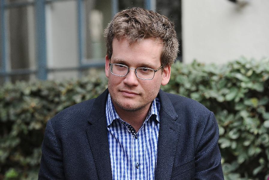 Forbes's tweet image. Young Adult author John Green’s novels continue to sell phenomenally: onforb.es/1MktnWo