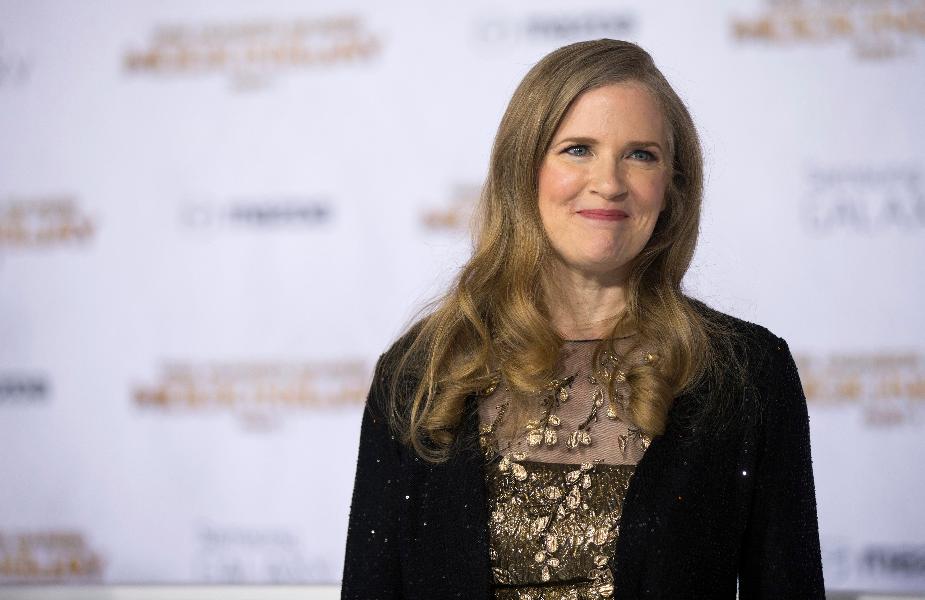 Forbes's tweet photo. Hunger Games author Suzanne Collins banked an estimated $13 million in the last 12 months: http://t.co/gfx4YpLUjq http://t.co/Euuop0xZn1