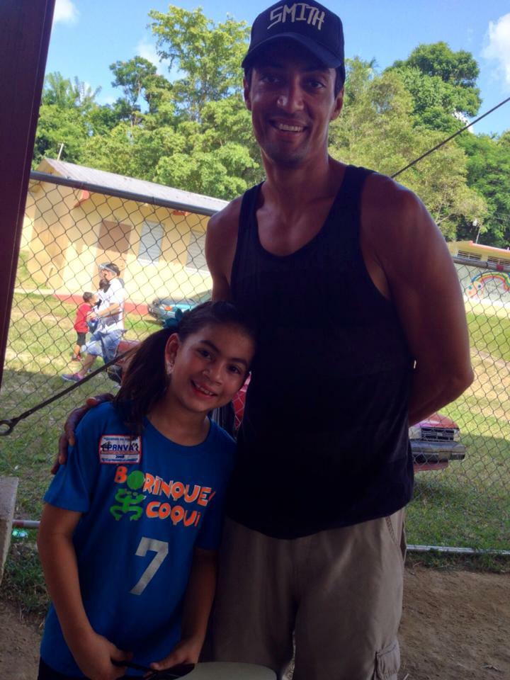 nitzalg's tweet image. -@PickySoto - q grande eres! Un juegazo! Felicidades chicos. Una d muchas fotos q tengo d mi chica contigo.