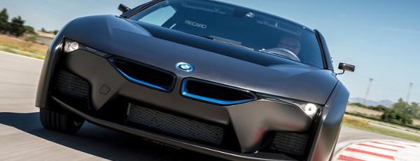 Quale_it's tweet image. #Tecnologia e #sicurezza, un connubio positivo per chi guida. Che ne pensate? #ComparaMeglio goo.gl/D4fvMu