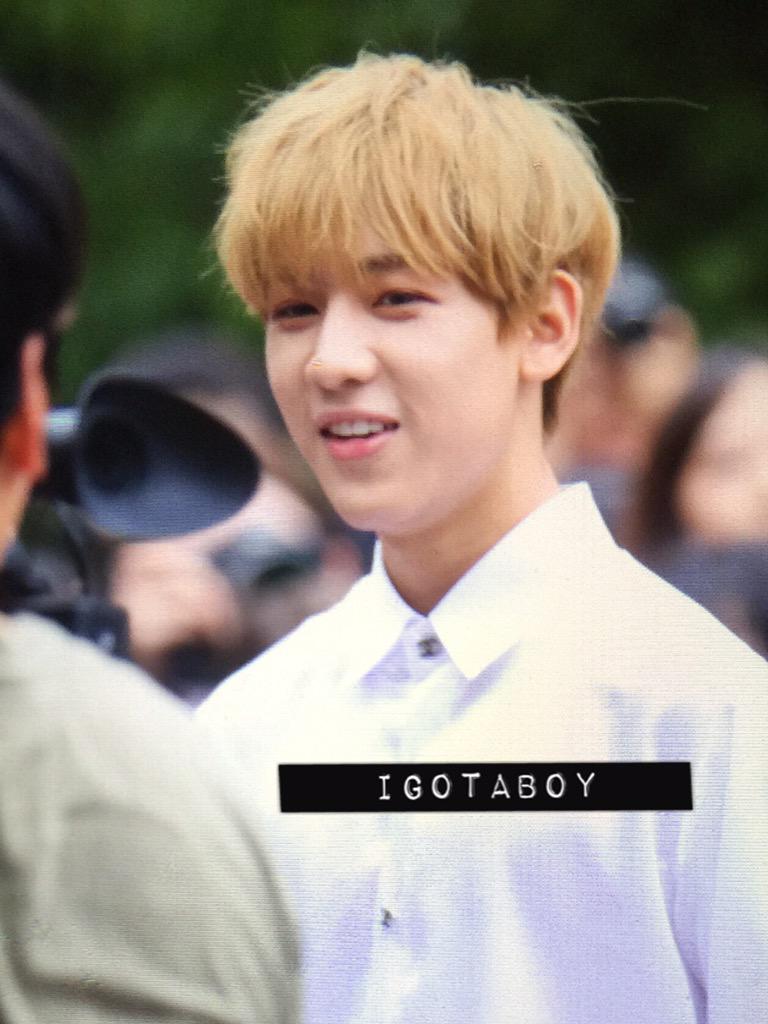 IGOTABOY97's tweet photo. 150723 엠카 @BamBam1A 💛💛💛💛 #뱀뱀 #갓세븐 #GOT7 #JustRight http://t.co/7tz8FDscME