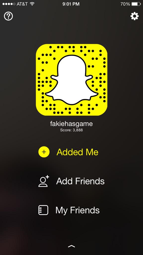 Fakie's tweet image. Entertain me and rug we are opening snapchats