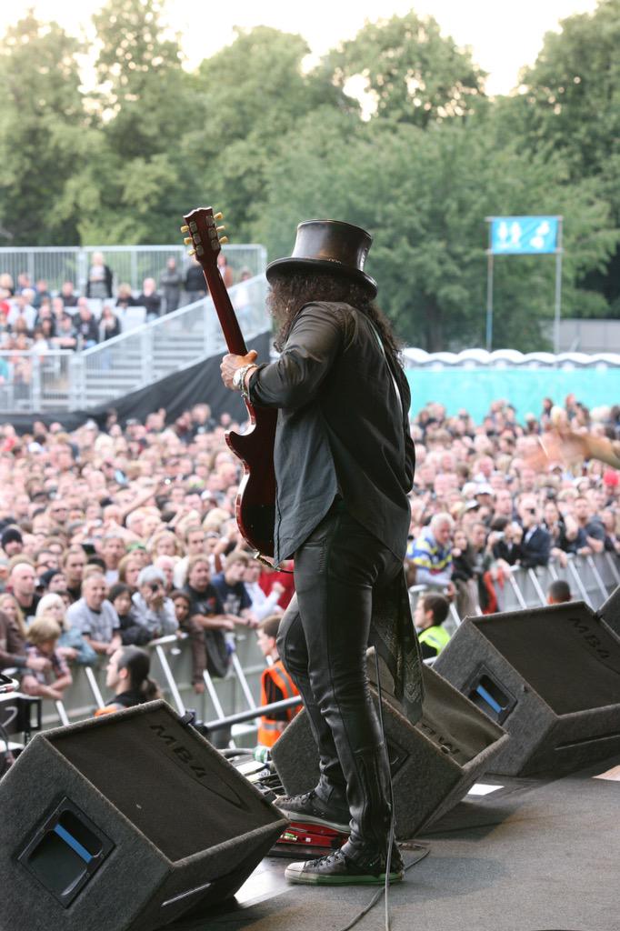 Happy birthday hope you have a great day mate! 