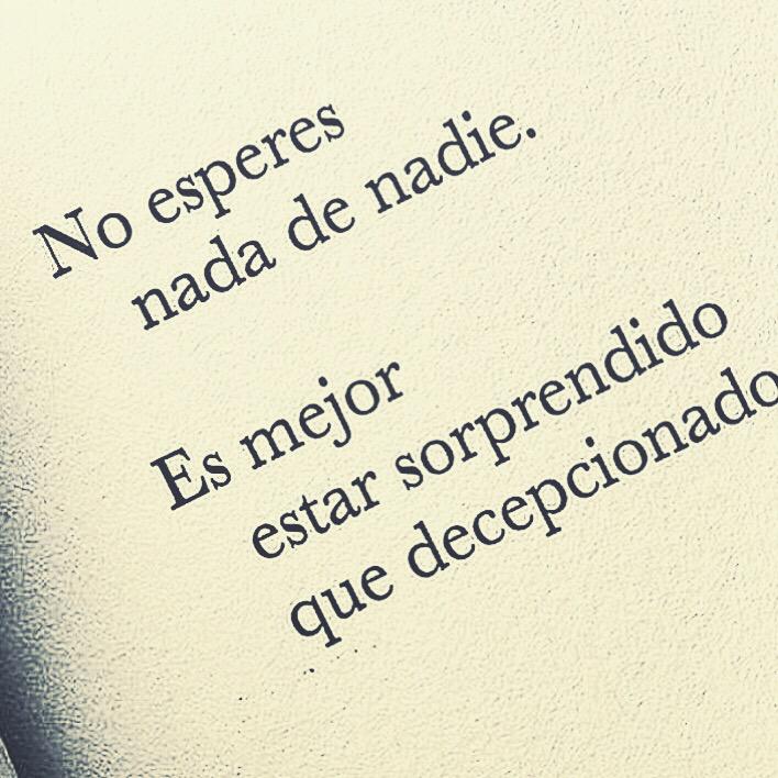 cosasdemery's tweet photo. Nada de nada, ni mucho ni poco🎶🎶
#felizdia💋 http://t.co/mlO5pkP9FL