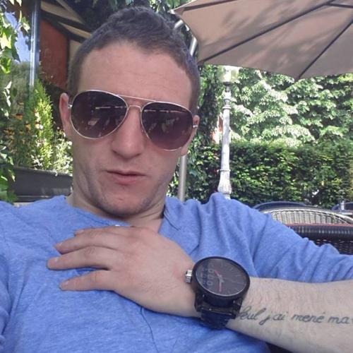 hotbbwdating's tweet photo. Michaelrossy 31, Single from Glendale, United States - Joined BBW Dating - http://t.co/4kDwB5EU0W http://t.co/RtQjU6GgRF